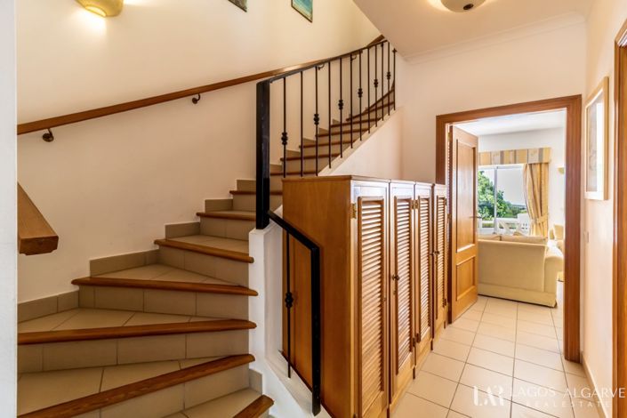 Image No.26-2 Bed Townhouse for sale