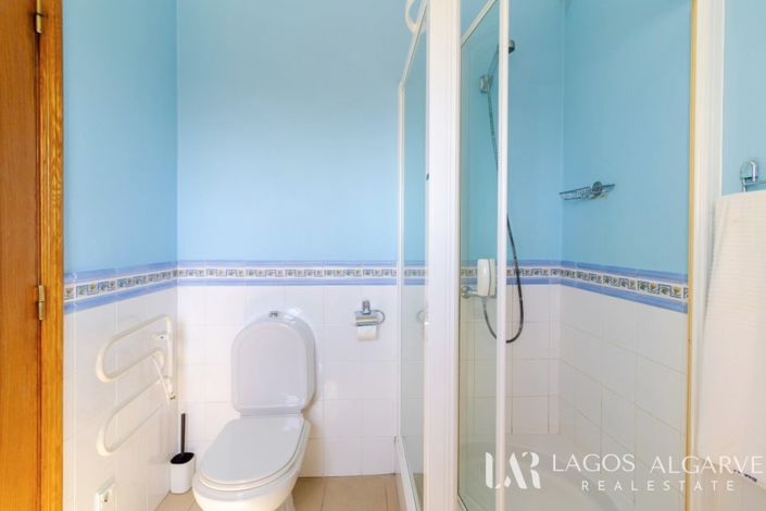 Image No.36-2 Bed Townhouse for sale
