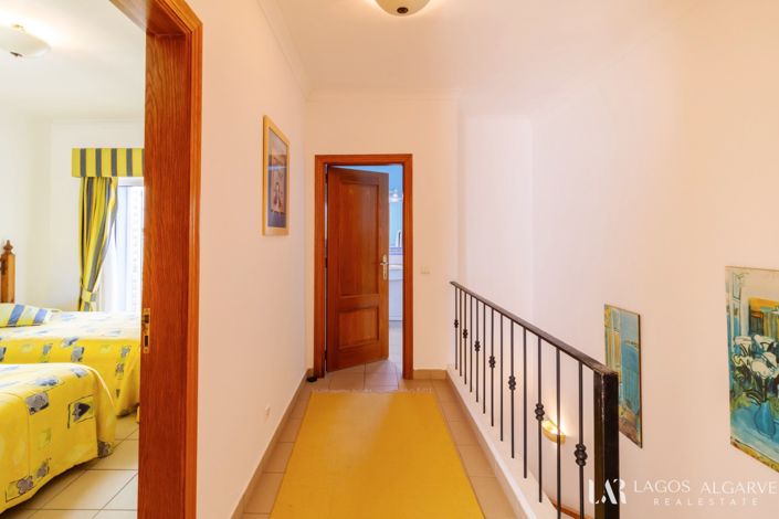 Image No.38-2 Bed Townhouse for sale