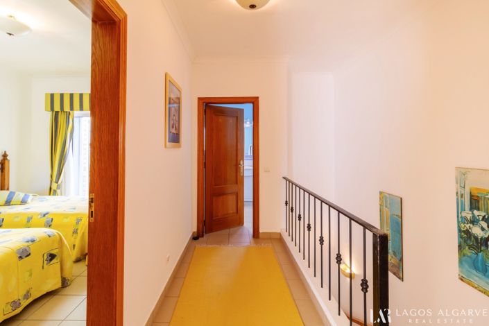 Image No.39-2 Bed Townhouse for sale