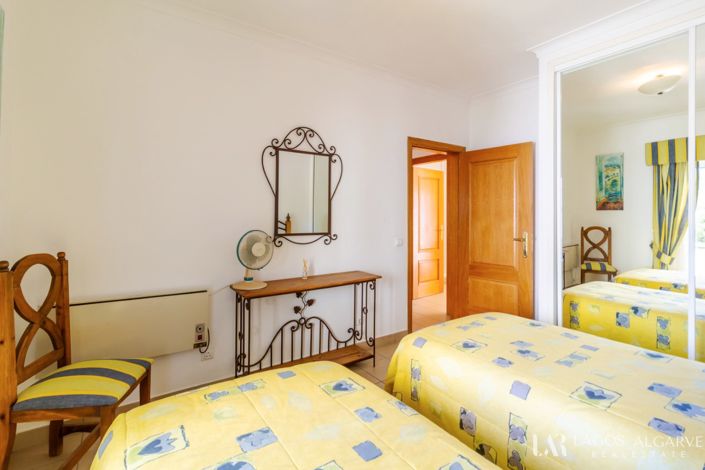 Image No.39-2 Bed Townhouse for sale
