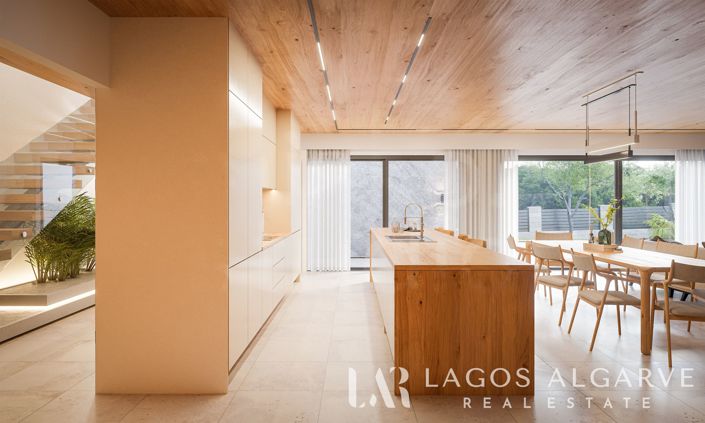 Image No.7-3 Bed Villa for sale