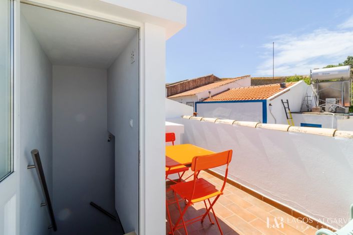 Image No.18-1 Bed Townhouse for sale