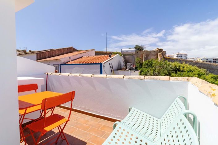 Image No.19-1 Bed Townhouse for sale
