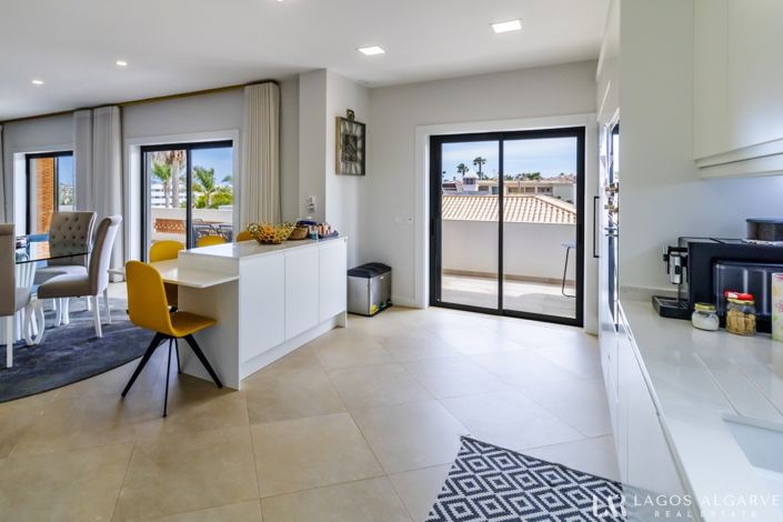 Image No.14-4 Bed Villa for sale