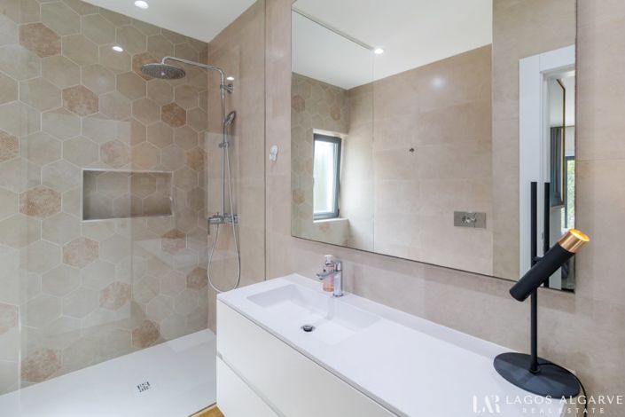Image No.35-4 Bed Villa for sale