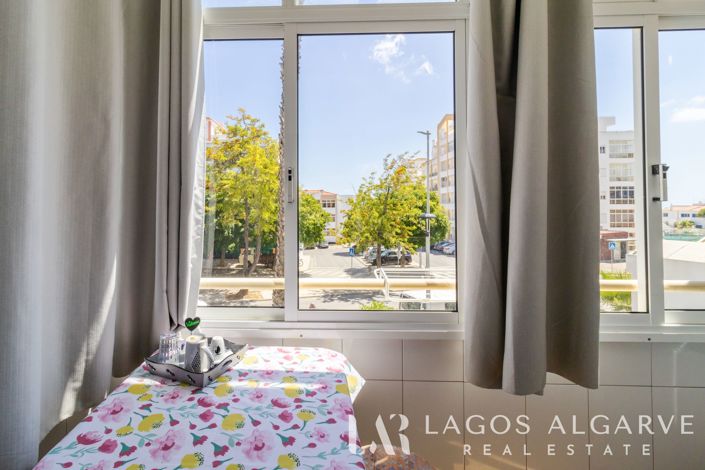Image No.14-3 Bed Apartment for sale