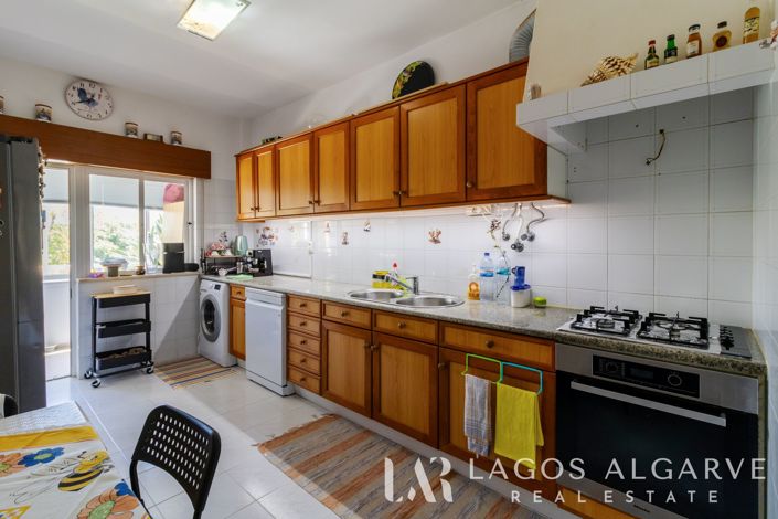 Image No.9-3 Bed Apartment for sale