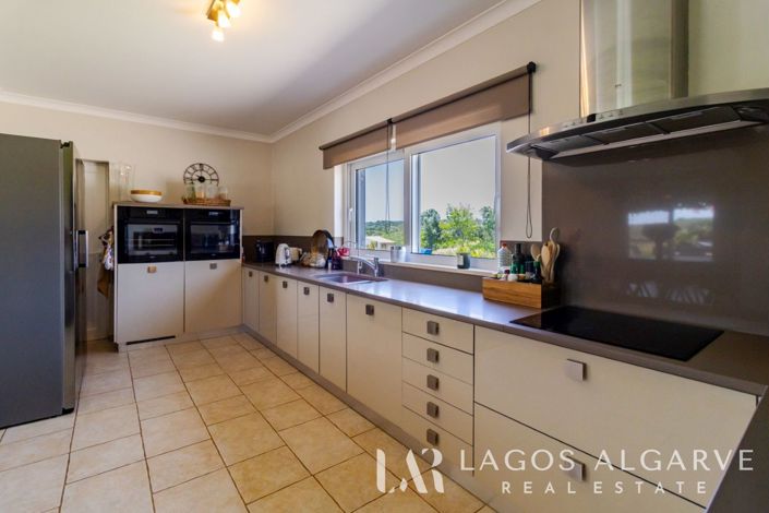 Image No.14-5 Bed Villa for sale