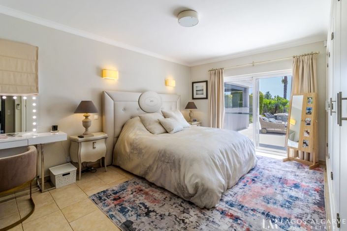 Image No.18-5 Bed Villa for sale