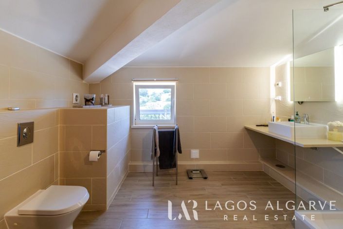 Image No.39-5 Bed Villa for sale