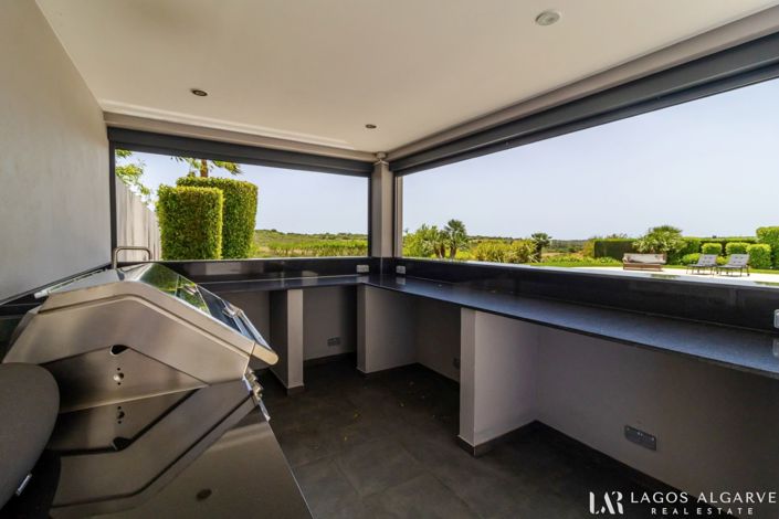 Image No.56-5 Bed Villa for sale