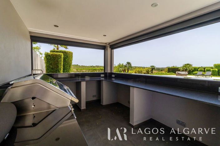 Image No.56-5 Bed Villa for sale