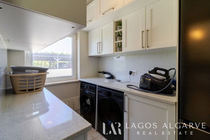 Image No.58-5 Bed Villa for sale