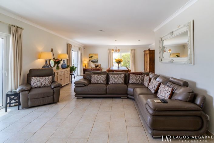 Image No.7-5 Bed Villa for sale