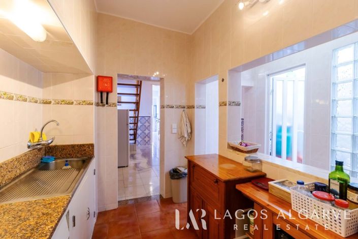 Image No.10-3 Bed Villa for sale
