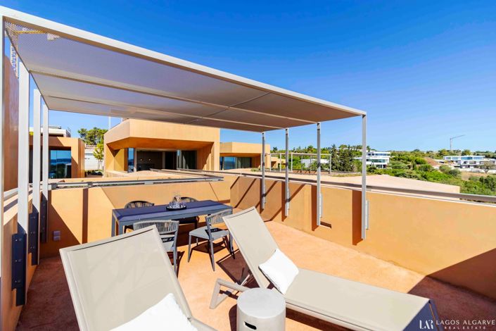 Image No.10-3 Bed Apartment for sale