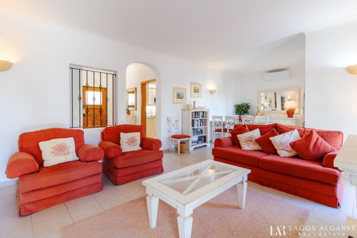 Image No.3-3 Bed Townhouse for sale