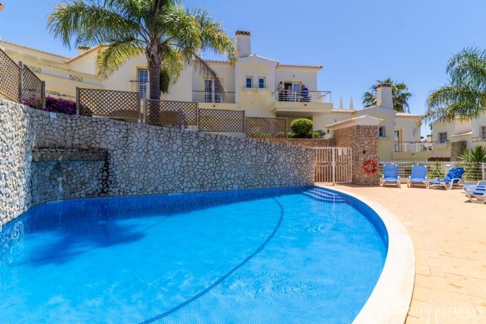 Image No.36-3 Bed Townhouse for sale