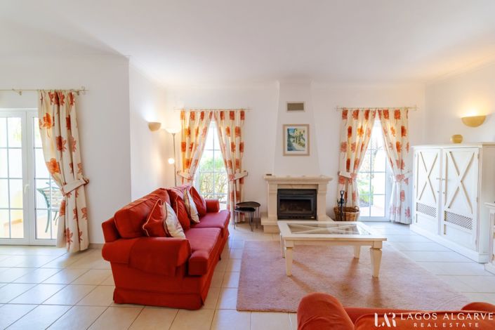 Image No.5-3 Bed Townhouse for sale