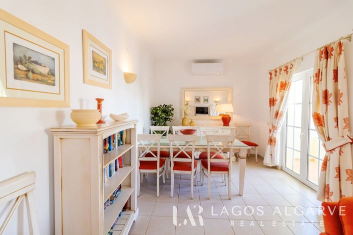 Image No.8-3 Bed Townhouse for sale