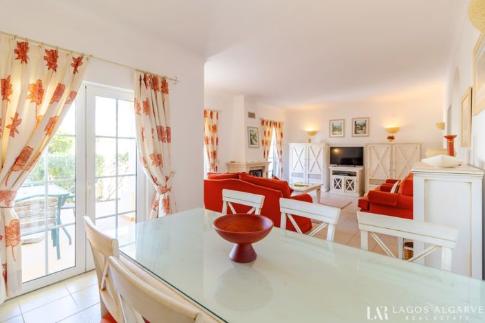 Image No.8-3 Bed Townhouse for sale