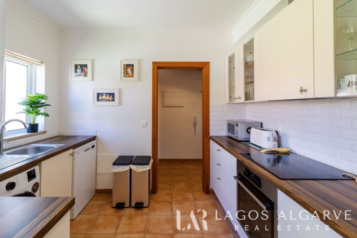 Image No.13-4 Bed Townhouse for sale