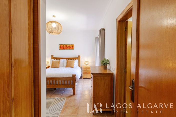 Image No.17-4 Bed Townhouse for sale