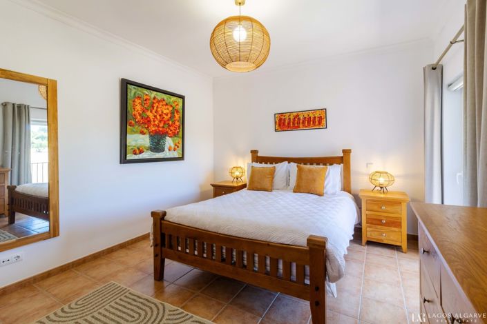 Image No.18-4 Bed Townhouse for sale