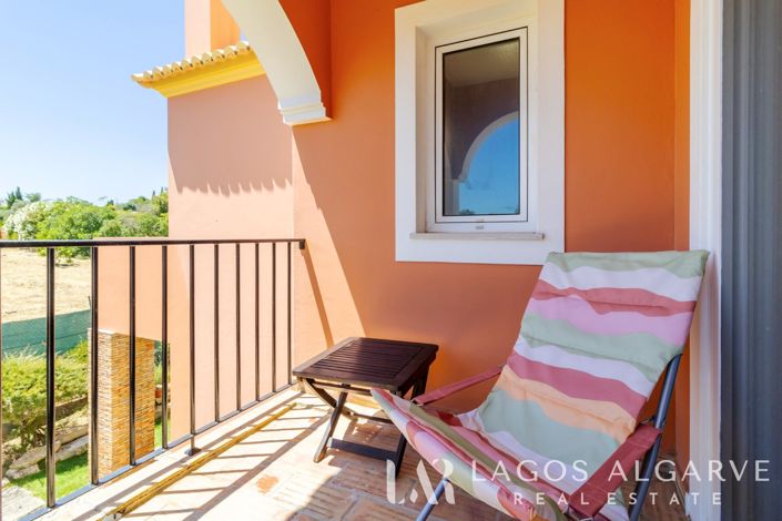 Image No.20-4 Bed Townhouse for sale