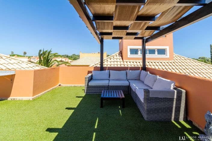 Image No.34-4 Bed Townhouse for sale