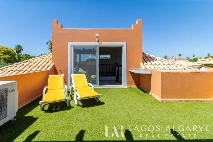 Image No.35-4 Bed Townhouse for sale
