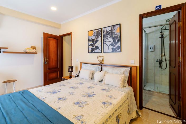 Image No.17-5 Bed Villa for sale