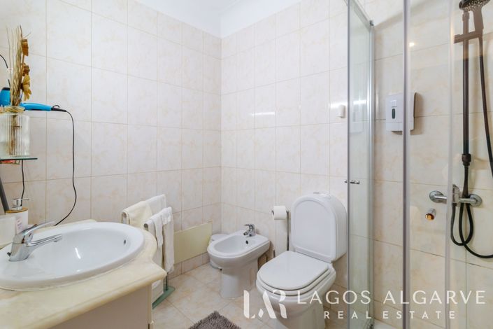 Image No.20-5 Bed Villa for sale