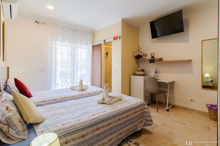 Image No.21-5 Bed Villa for sale