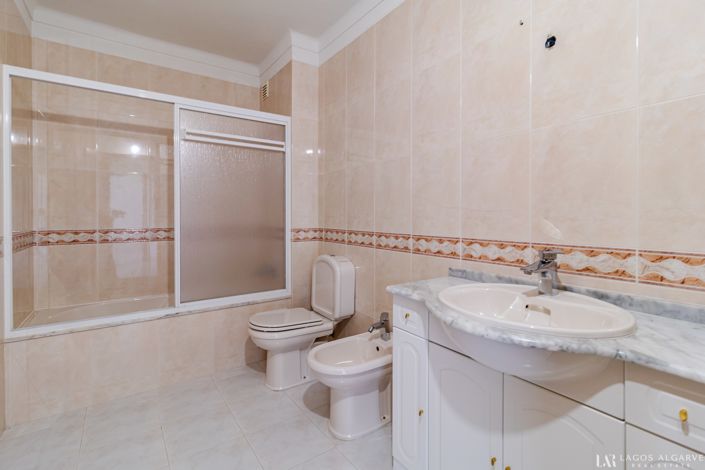 Image No.16-2 Bed Apartment for sale