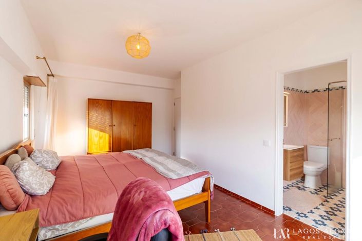 Image No.16-2 Bed Apartment for sale