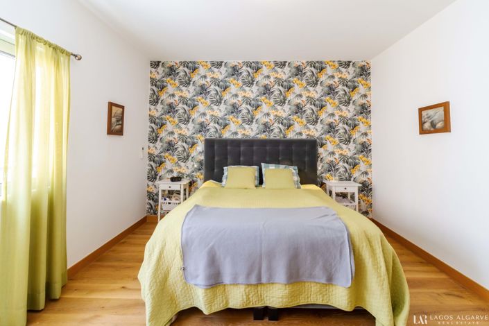 Image No.18-2 Bed Apartment for sale