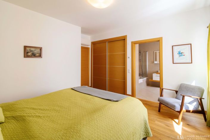 Image No.19-2 Bed Apartment for sale