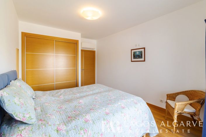 Image No.25-2 Bed Apartment for sale