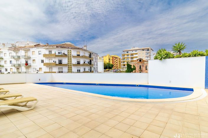 Image No.30-2 Bed Apartment for sale