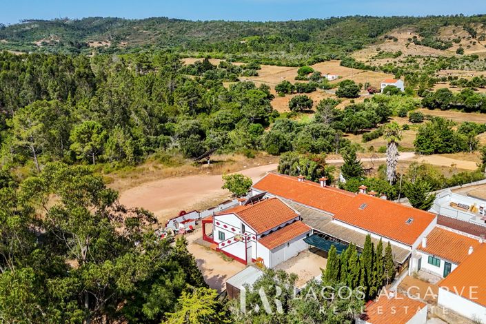 Image No.26-6 Bed Villa for sale