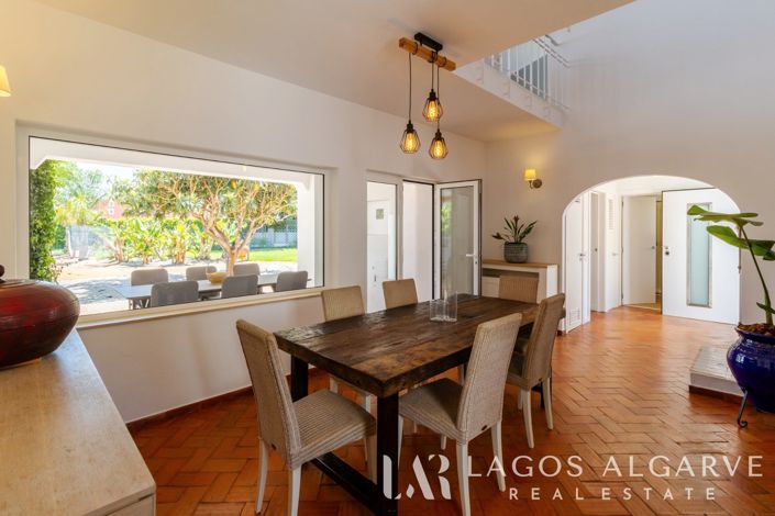 Image No.18-3 Bed Villa for sale