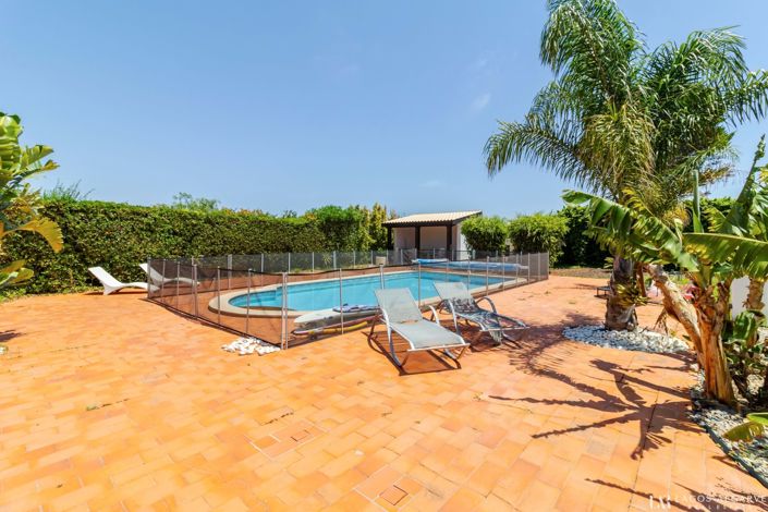 Image No.24-3 Bed Villa for sale