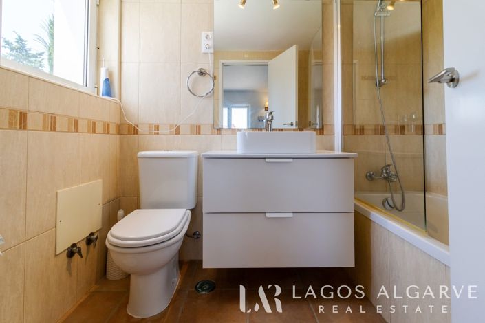 Image No.45-3 Bed Villa for sale