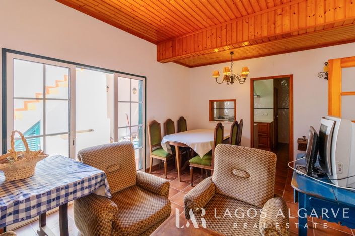 Image No.20-3 Bed Villa for sale