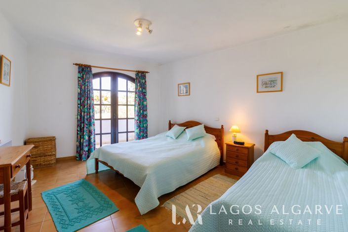 Image No.24-2 Bed Apartment for sale