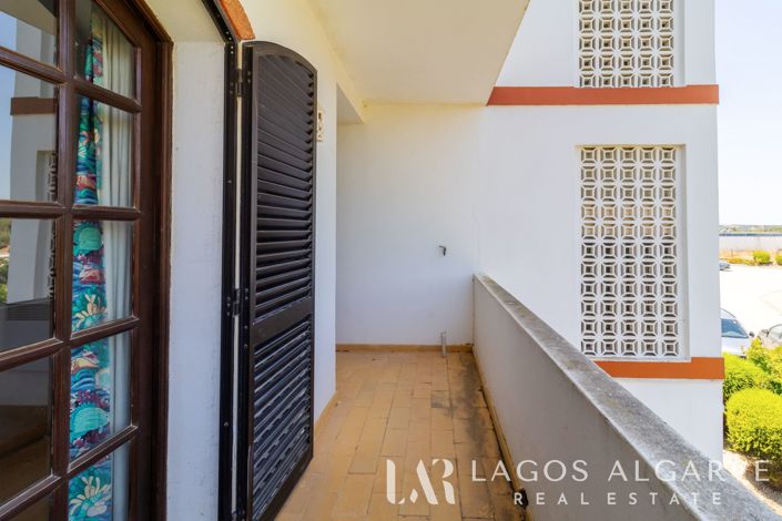Image No.28-2 Bed Apartment for sale