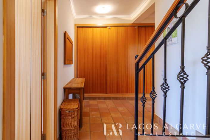 Image No.9-2 Bed Townhouse for sale