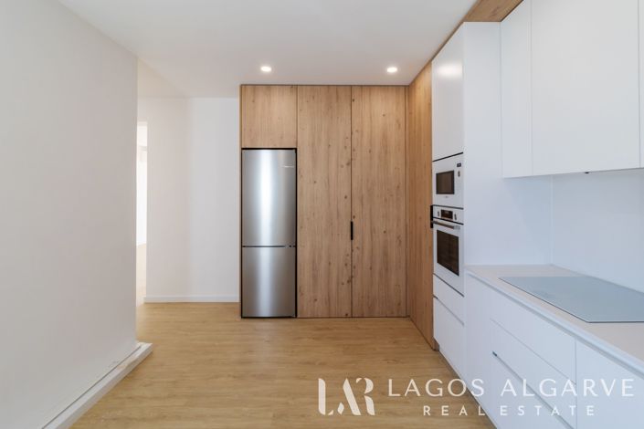 Image No.11-3 Bed Apartment for sale